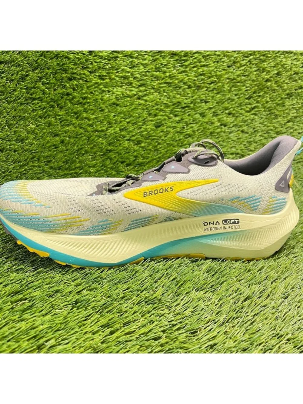 Brooks Ghost Trail Mens Size 11 Bleached Sand Blue Road Running Shoes Sneakers